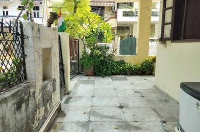 Kothi for Sale – Sector 39, A Block, Noida