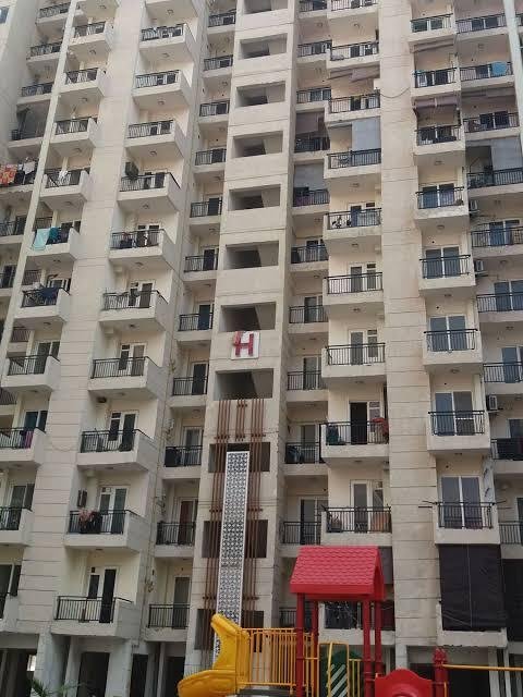 2BHK Flat Sale In Sethi Max Royal, Noida