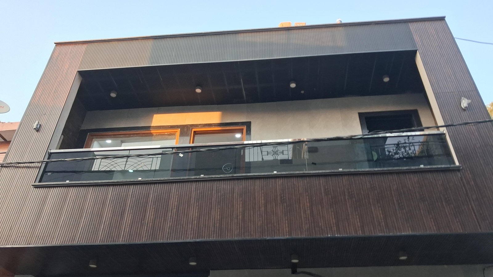 4bhk flat for  sale in Noida extension sec 1