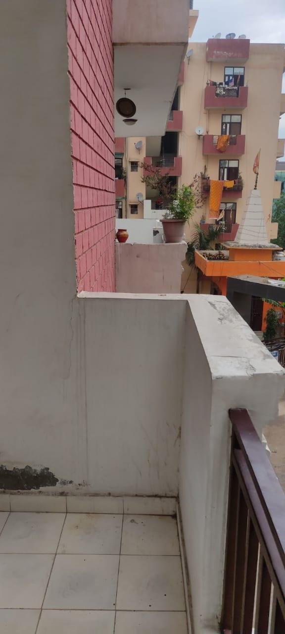 2Bhk Apartment in Noida sector -99