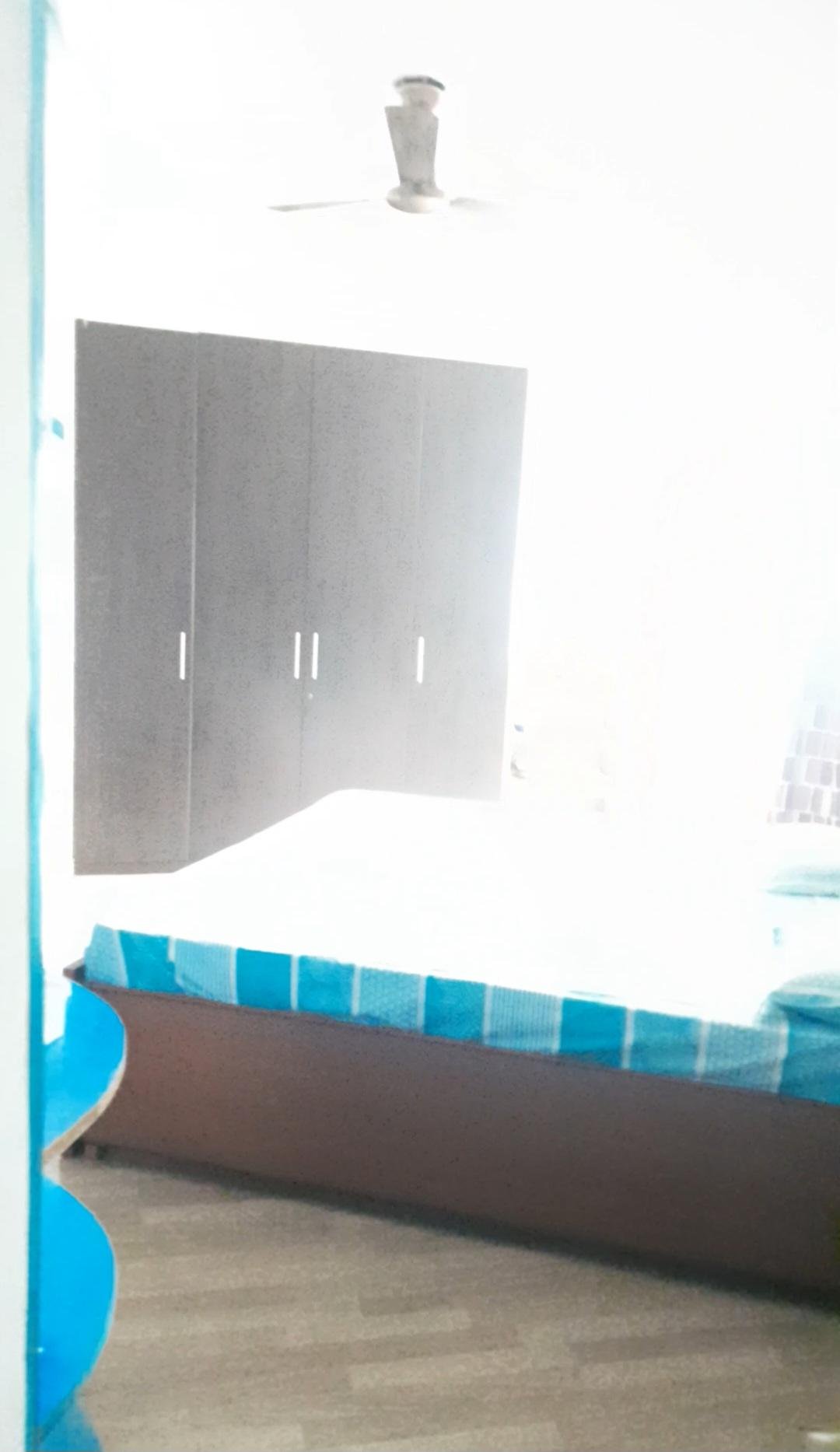 4+STUDY FLAT FOR SALE IN INDIRAPURAM, GHAZIABAAD