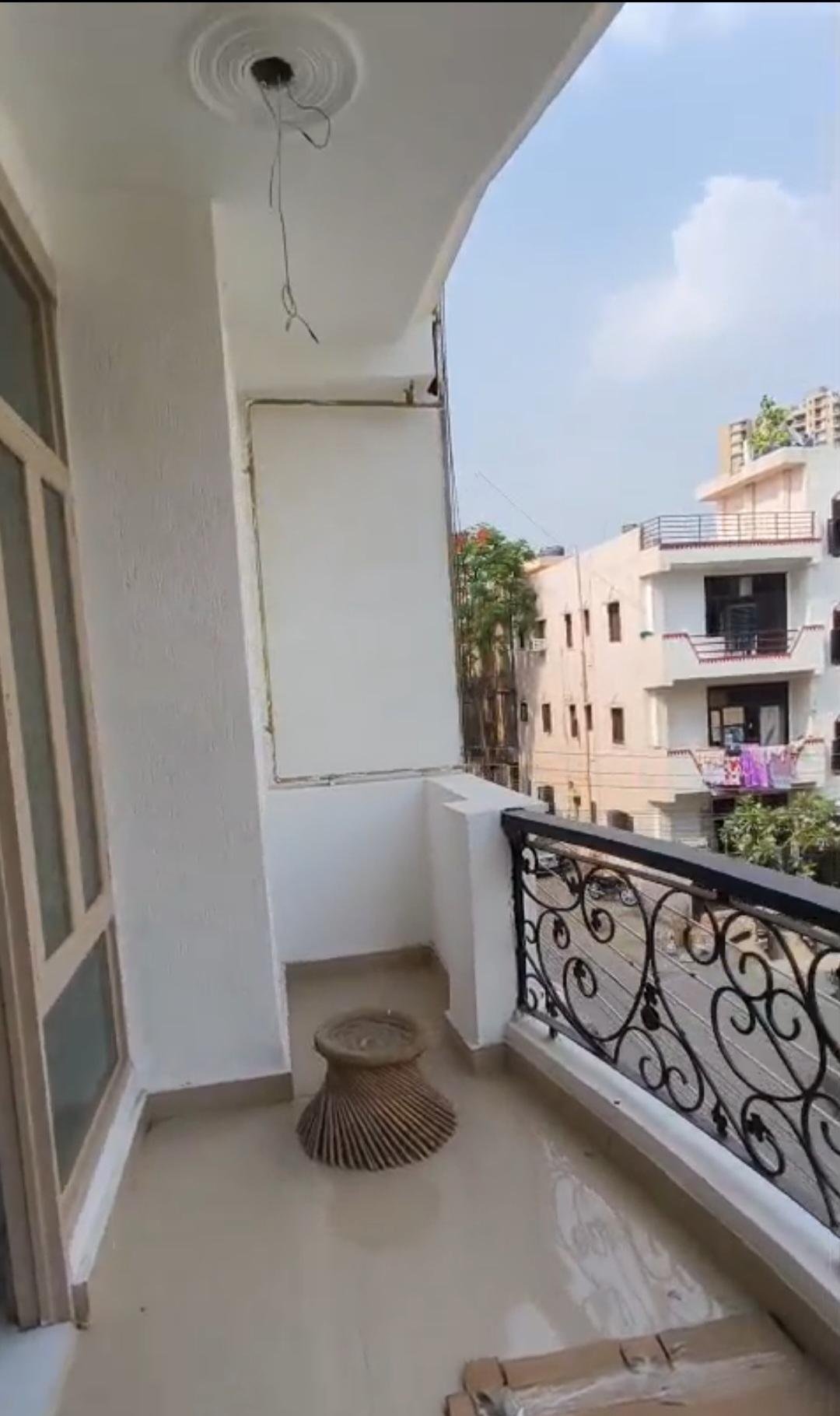 3 BHK FULLY FURNISHED FLAT IN GOUR YAMUNA CITY, GREATER NOIDA